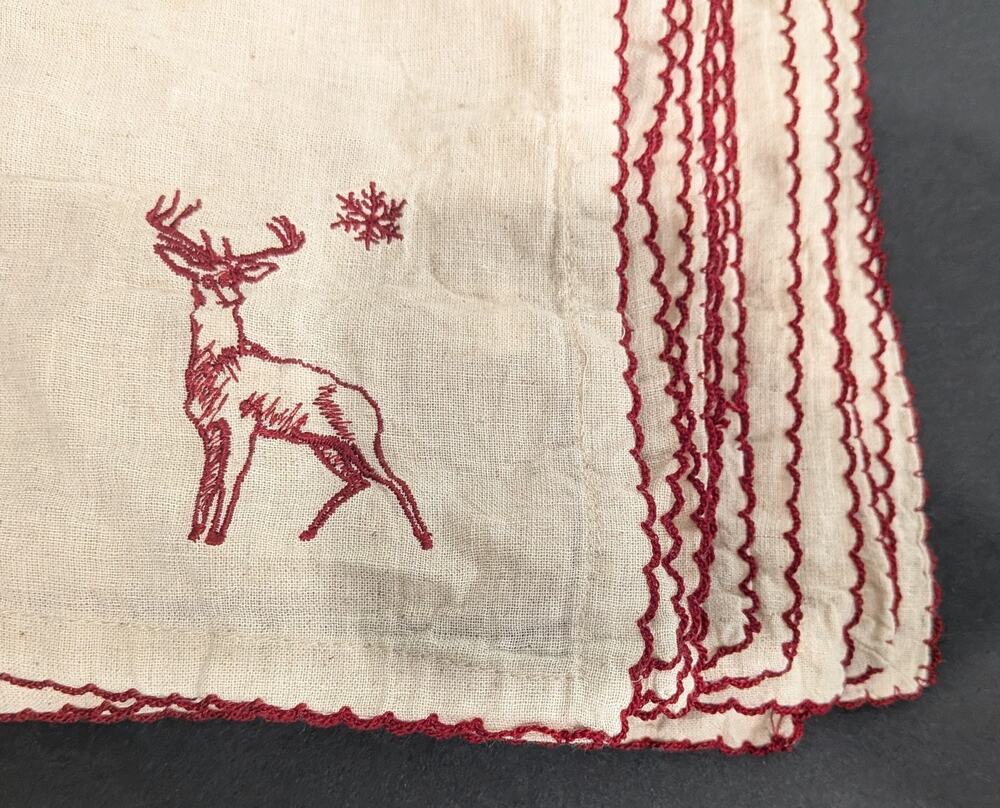 Holiday Cloth Napkins Embroidered Reindeer Snowflake Cotton Linen Blend Set Of 8